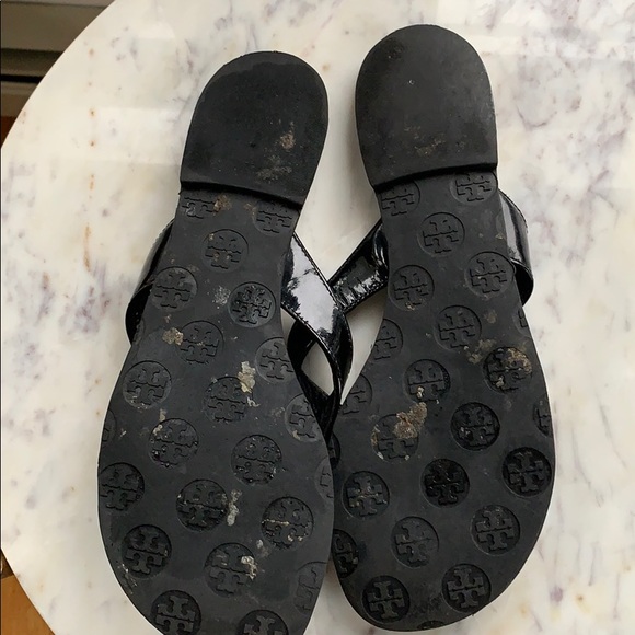 TORY BURCH  black patent Thora sandals - Picture 3 of 5